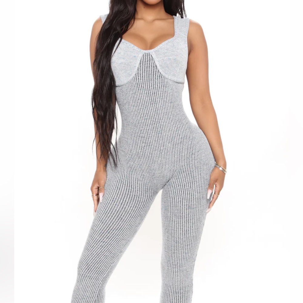Ribbed jumpsuit. Only worn once.